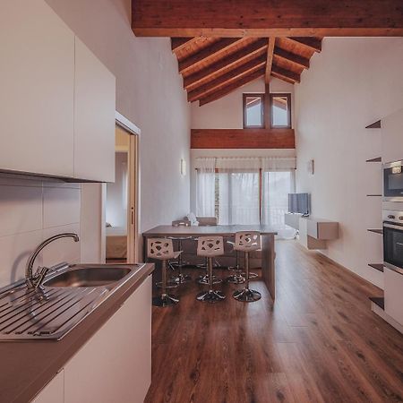 Residenza Finestra Sul Parco Appartement Comano Terme Buitenkant foto