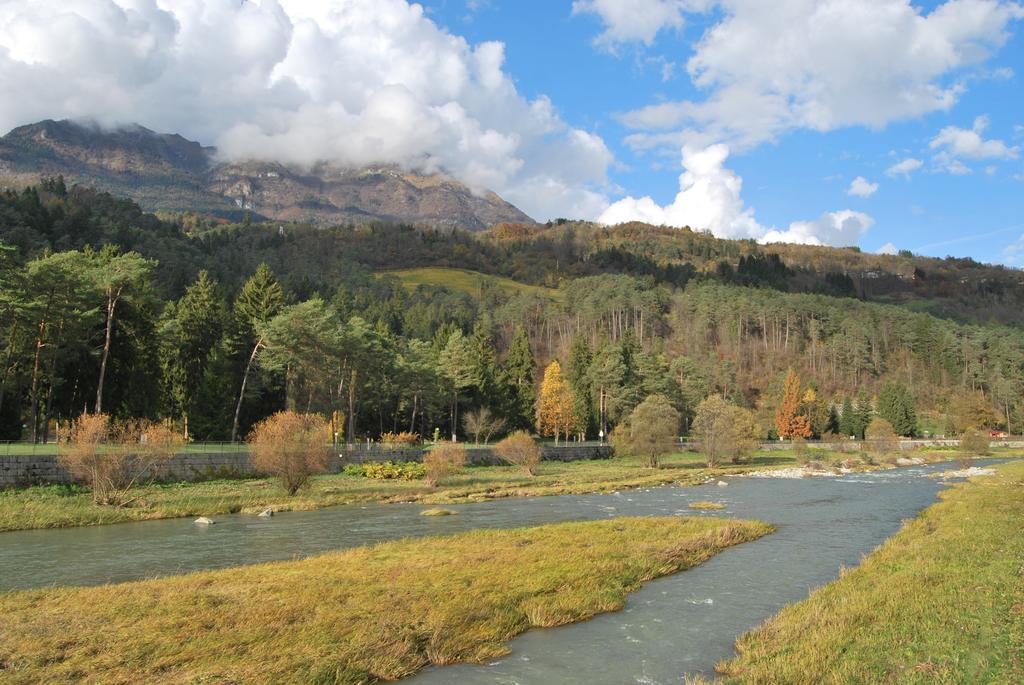 Residenza Finestra Sul Parco Appartement Comano Terme Buitenkant foto
