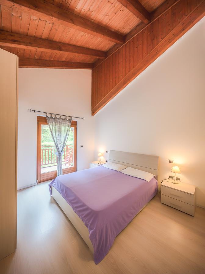 Residenza Finestra Sul Parco Appartement Comano Terme Buitenkant foto